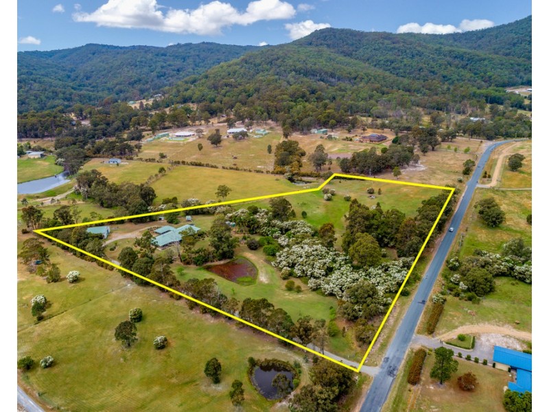 348 Martins Creek Road, Paterson NSW 2421