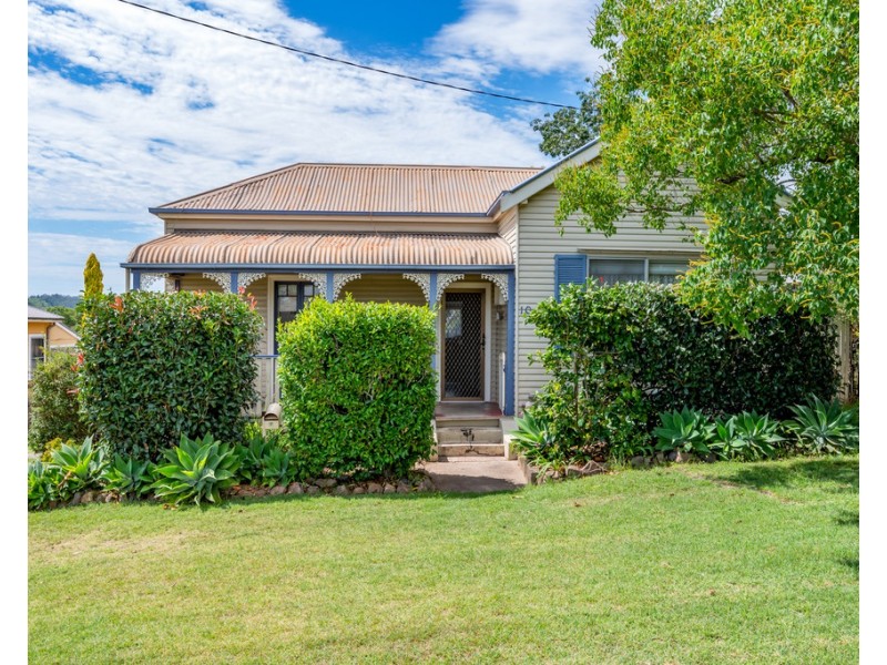 10 Scott Avenue, Dungog NSW 2420
