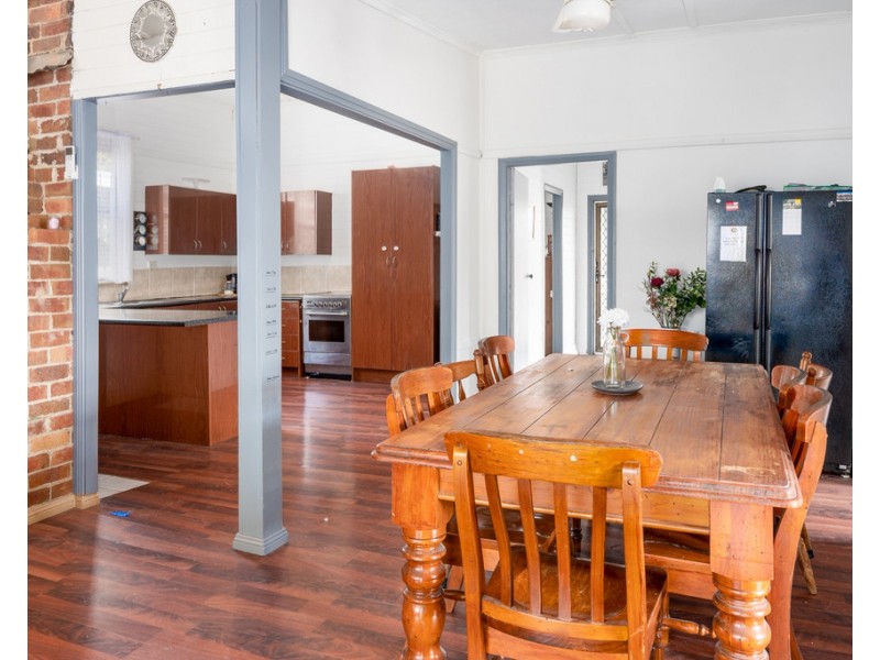 10 Scott Avenue, Dungog NSW 2420