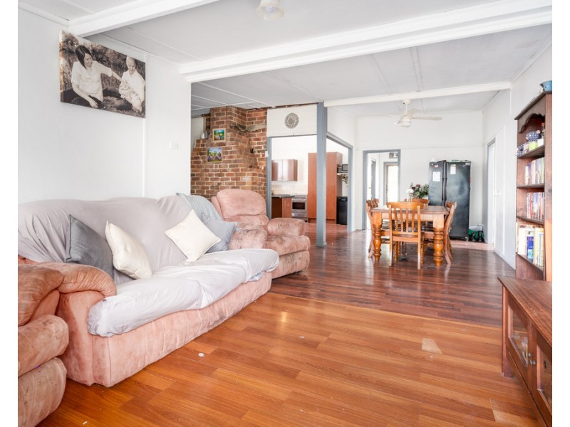 10 Scott Avenue, Dungog NSW 2420