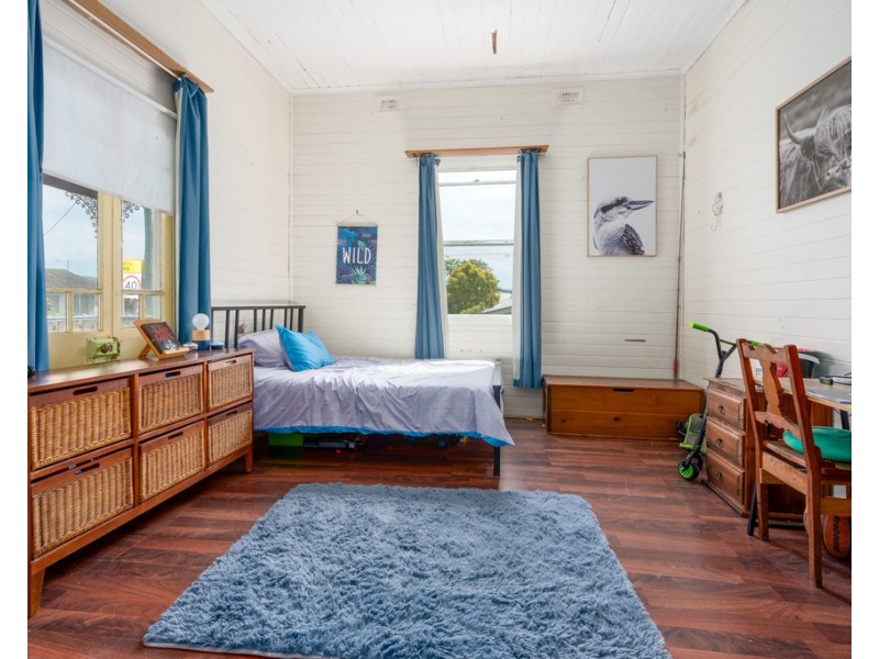 10 Scott Avenue, Dungog NSW 2420