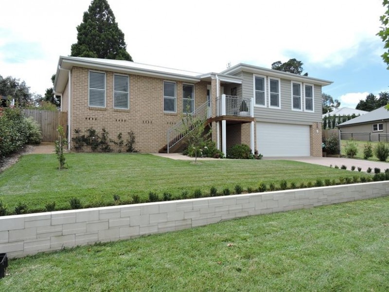 5 Morrice Court, Moss Vale NSW 2577