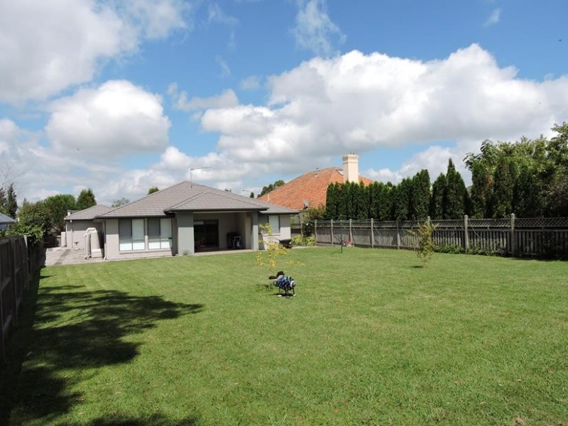 10 Emily Circuit, Bowral NSW 2576