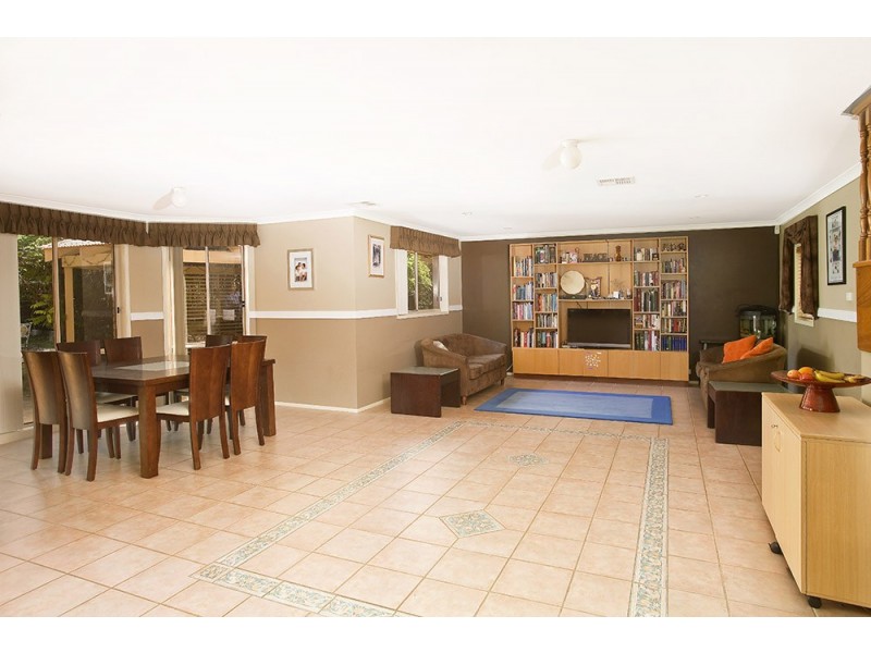 12 Stirling Drive, Bowral NSW 2576