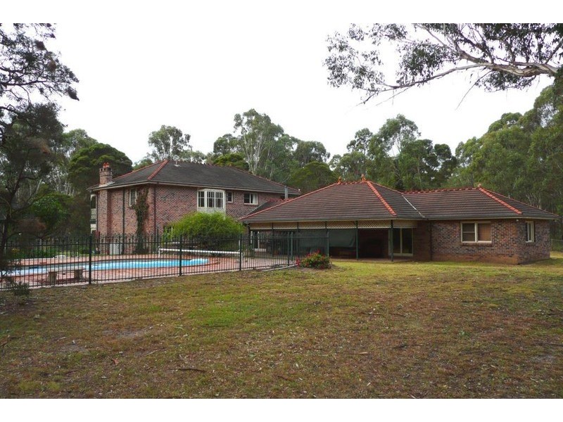 219 Donalds Range Road, Razorback NSW 2571