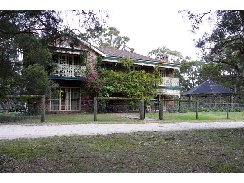 219 Donalds Range Road, Razorback NSW 2571