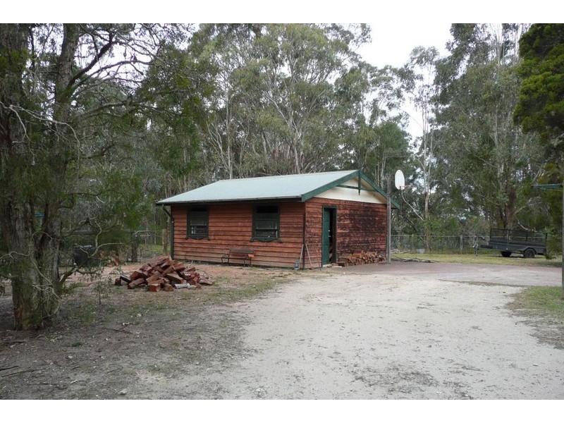 219 Donalds Range Road, Razorback NSW 2571