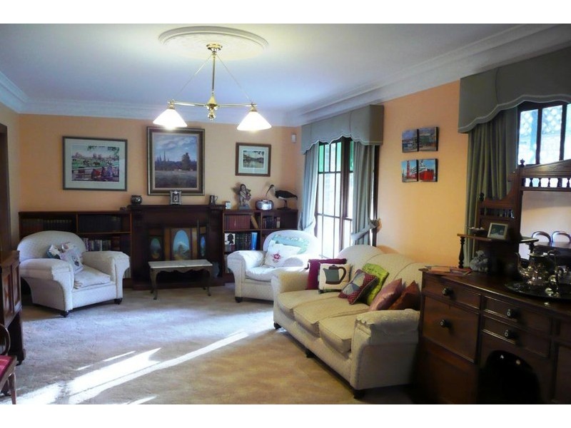 219 Donalds Range Road, Razorback NSW 2571