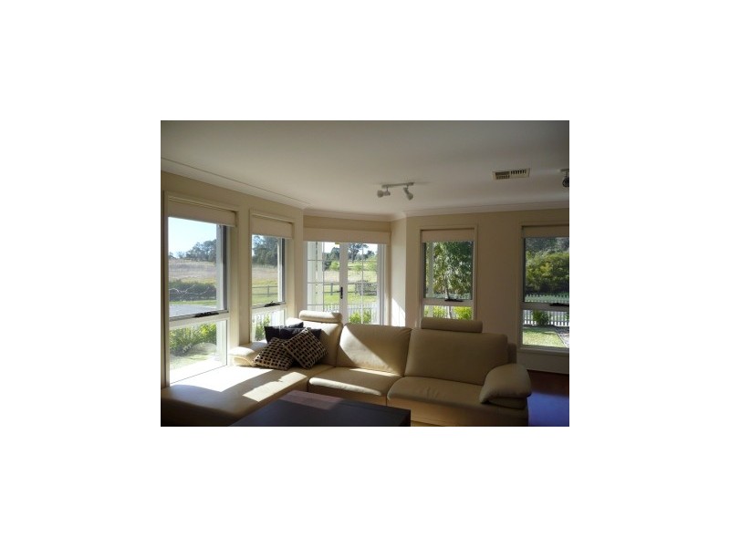 1 Gilbert Street, Elderslie NSW 2570