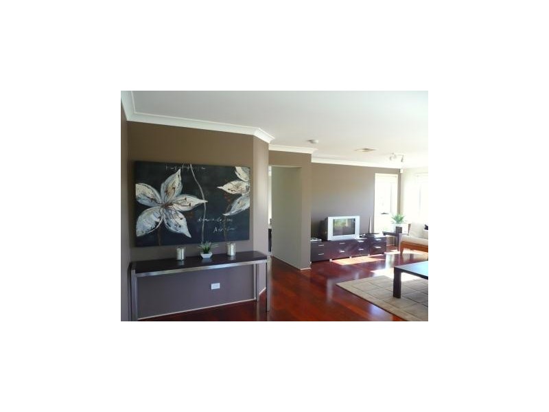 1 Gilbert Street, Elderslie NSW 2570