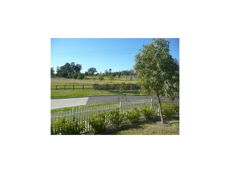 1 Gilbert Street, Elderslie NSW 2570