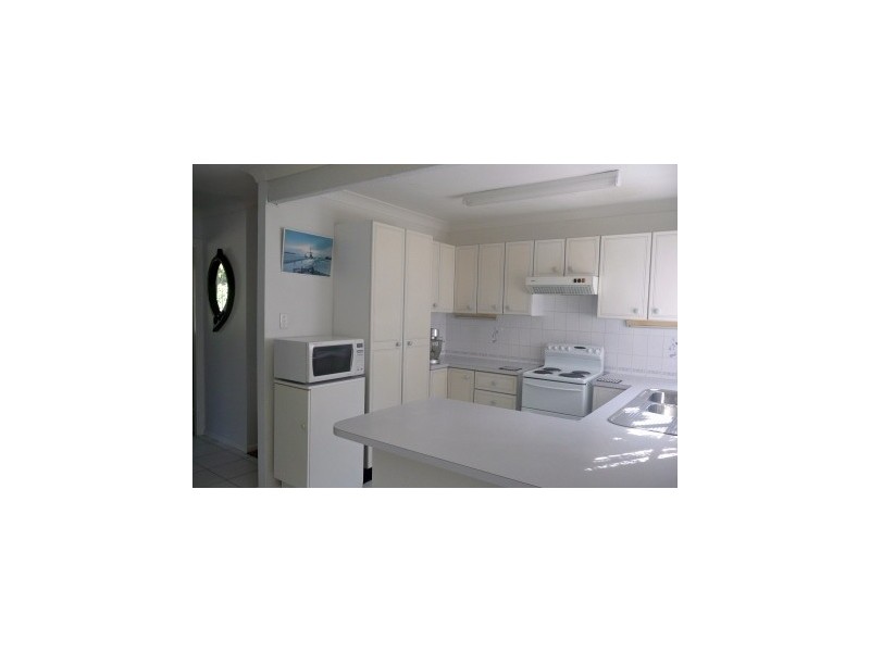 1 Little Cobbs Lane, Mardi NSW 2259