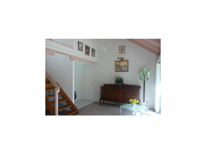 1 Little Cobbs Lane, Mardi NSW 2259