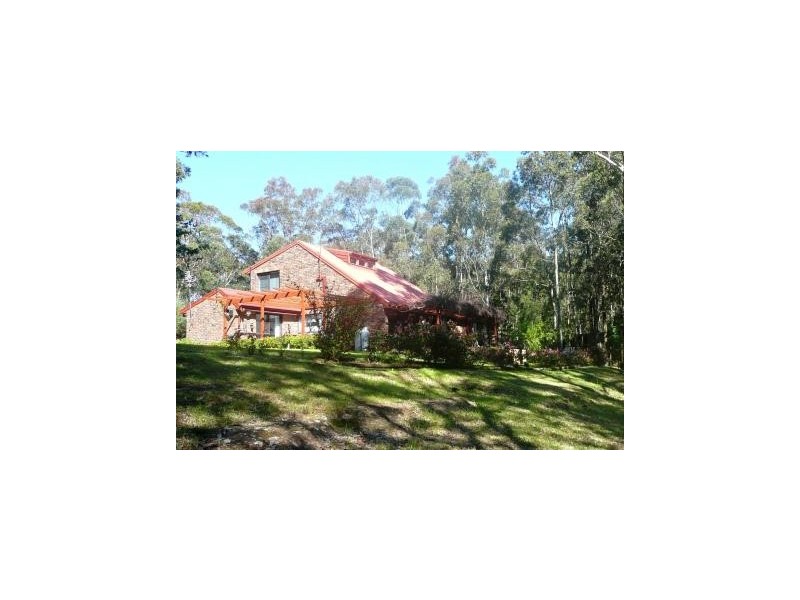 1 Little Cobbs Lane, Mardi NSW 2259