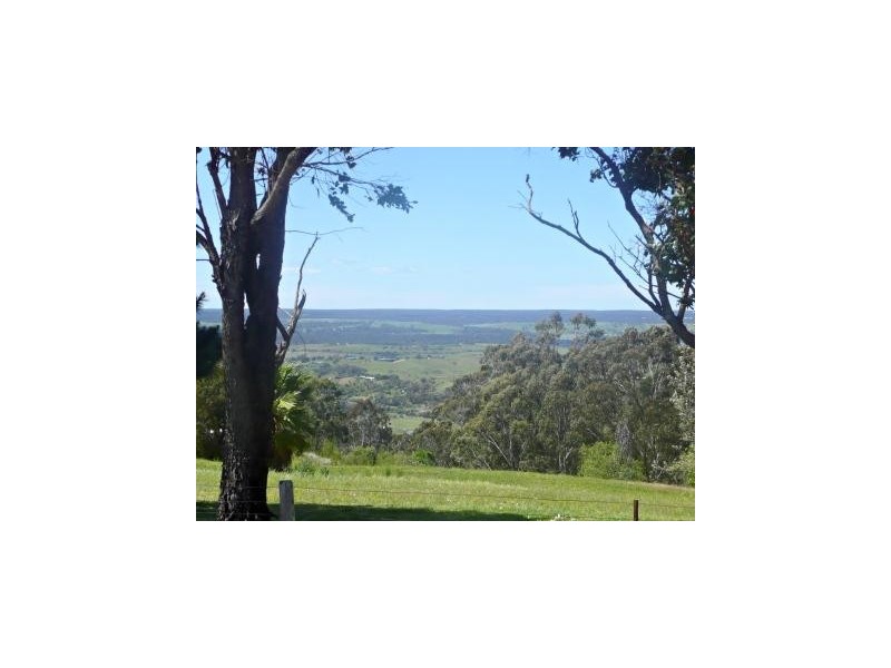 10 Plateau Drive, Razorback NSW 2571