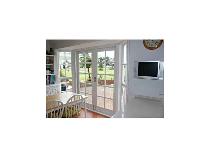 10 Plateau Drive, Razorback NSW 2571