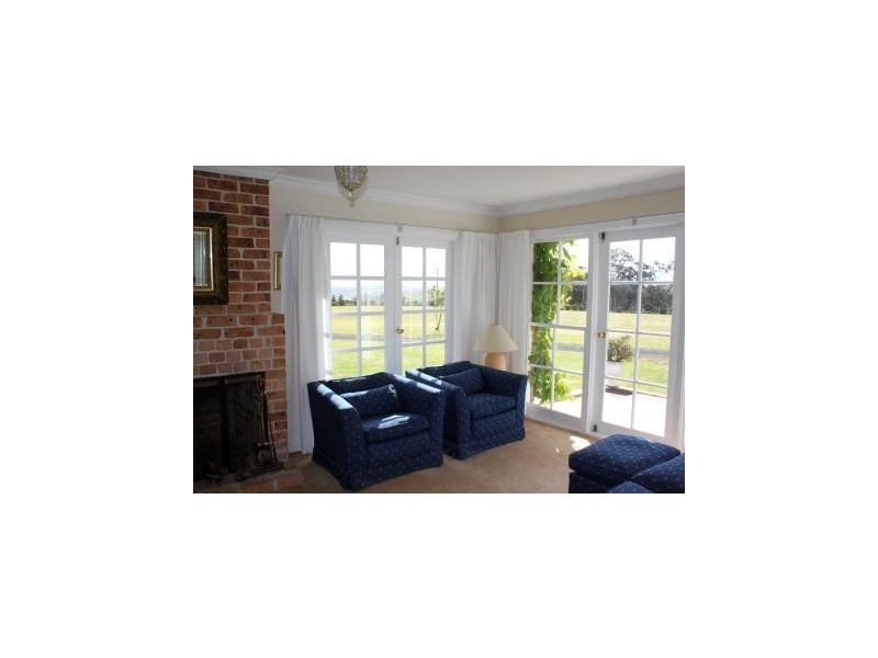 10 Plateau Drive, Razorback NSW 2571