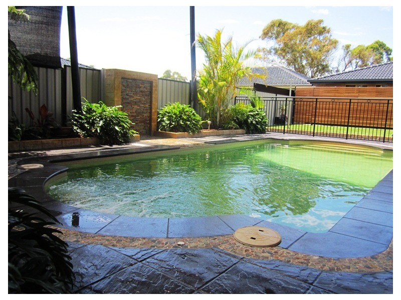 112 Clemenceau Cres, Tanilba Bay NSW 2319