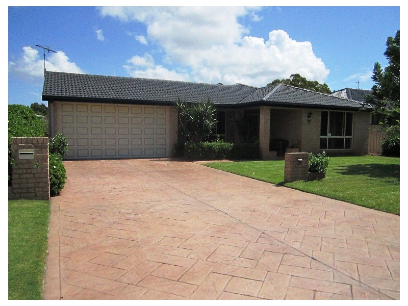 112 Clemenceau Cres, Tanilba Bay NSW 2319