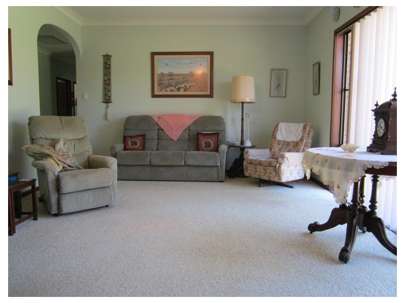 4 Cromarty Lane, Bobs Farm NSW 2316