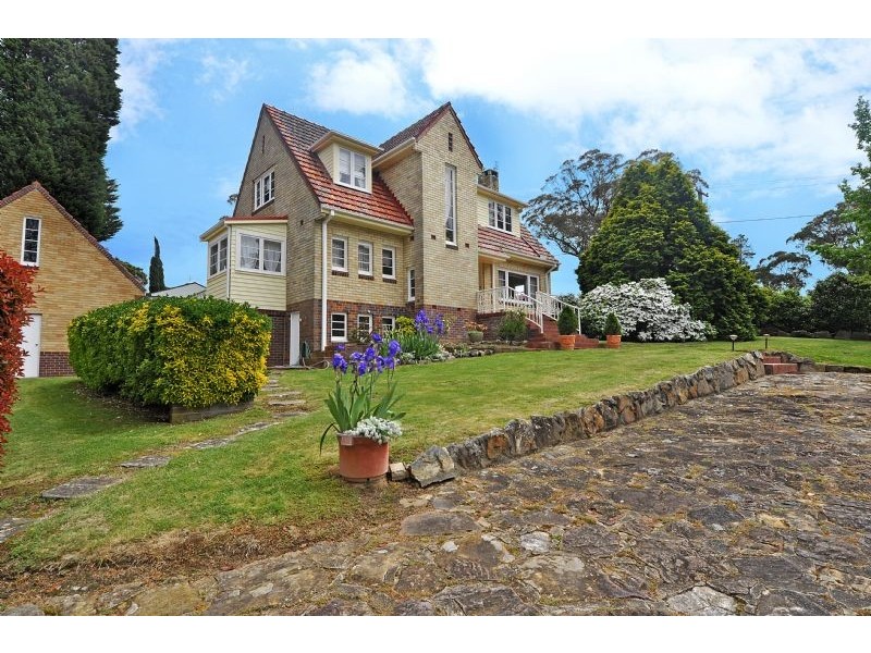 44 Mount Road, Bowral NSW 2576