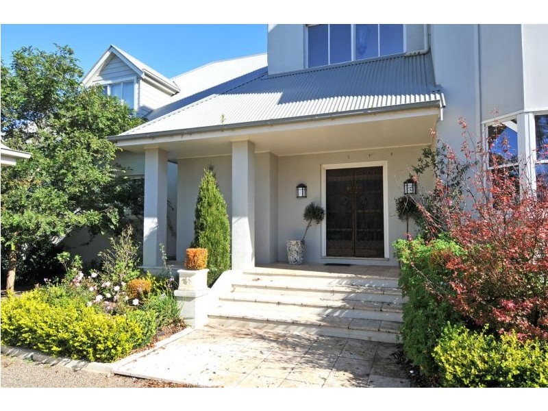 30 Hawthorne Lane, Kangaloon NSW 2576