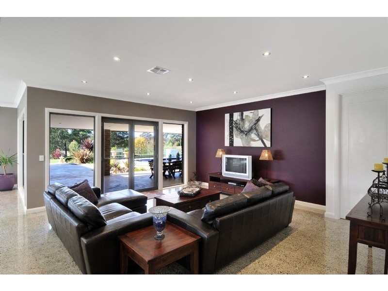 15 Wilson Drive, Colo Vale NSW 2575