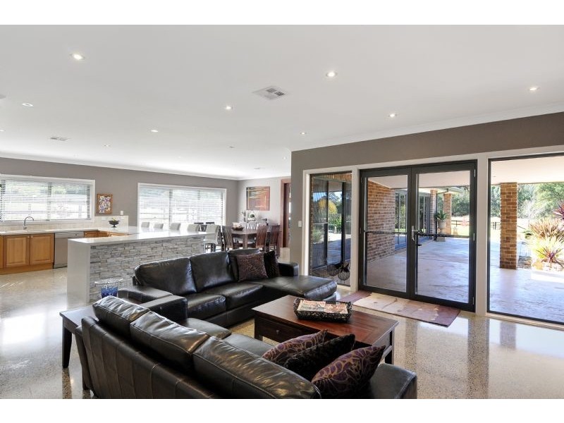 15 Wilson Drive, Colo Vale NSW 2575