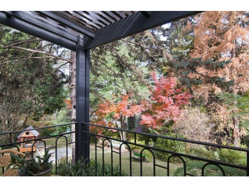 8 Hamilton Ave, Bowral NSW 2576