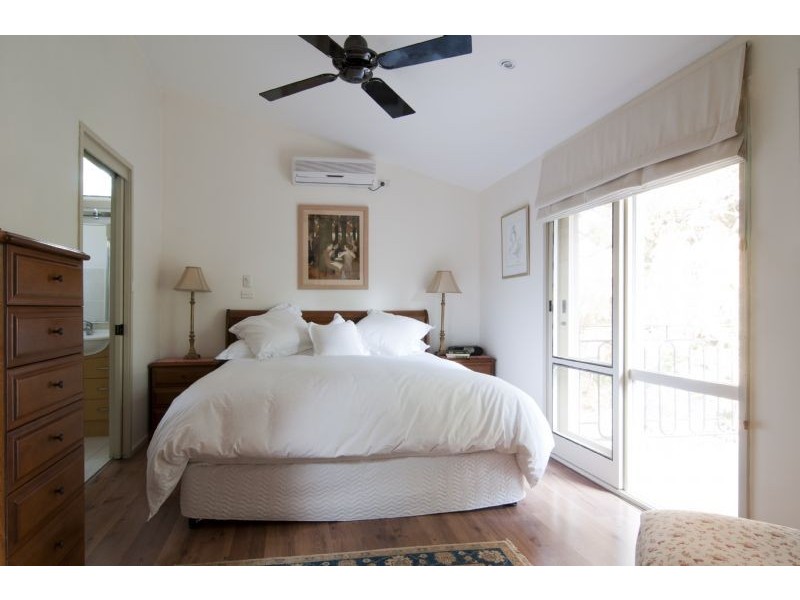 8 Hamilton Ave, Bowral NSW 2576