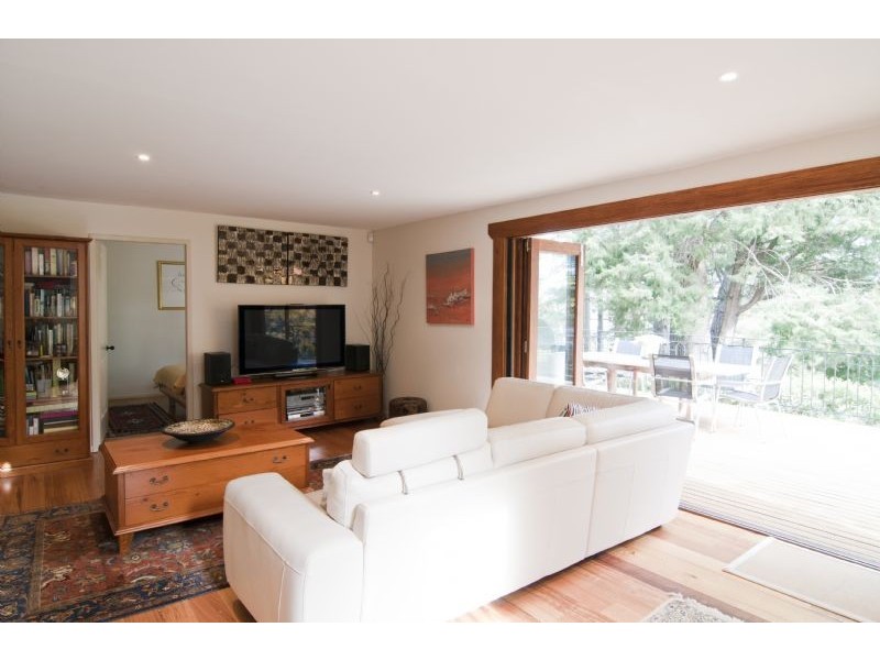 8 Hamilton Ave, Bowral NSW 2576