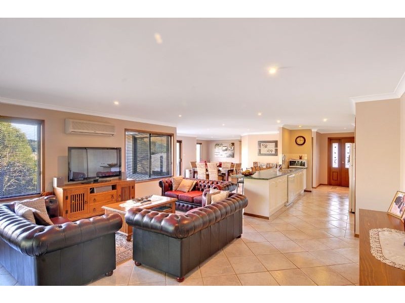 10 Hoddle Lane, Robertson NSW 2577