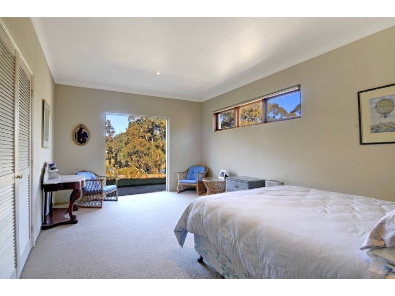 8 Birchwood Drive, Bundanoon NSW 2578