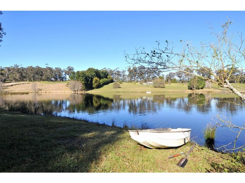 8 Birchwood Drive, Bundanoon NSW 2578