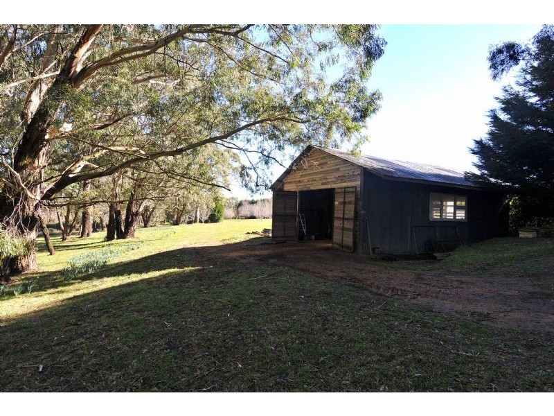 8 Birchwood Drive, Bundanoon NSW 2578