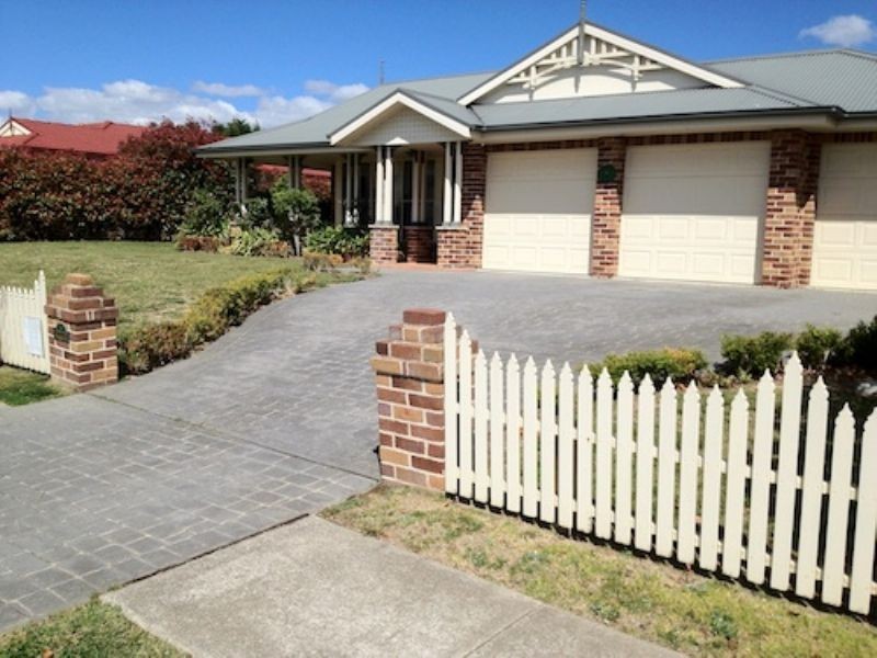 13 Mairinger Crescent, East Bowral NSW 2576