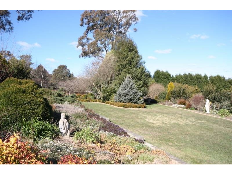 4 Hammock Hill Rise, Bowral NSW 2576