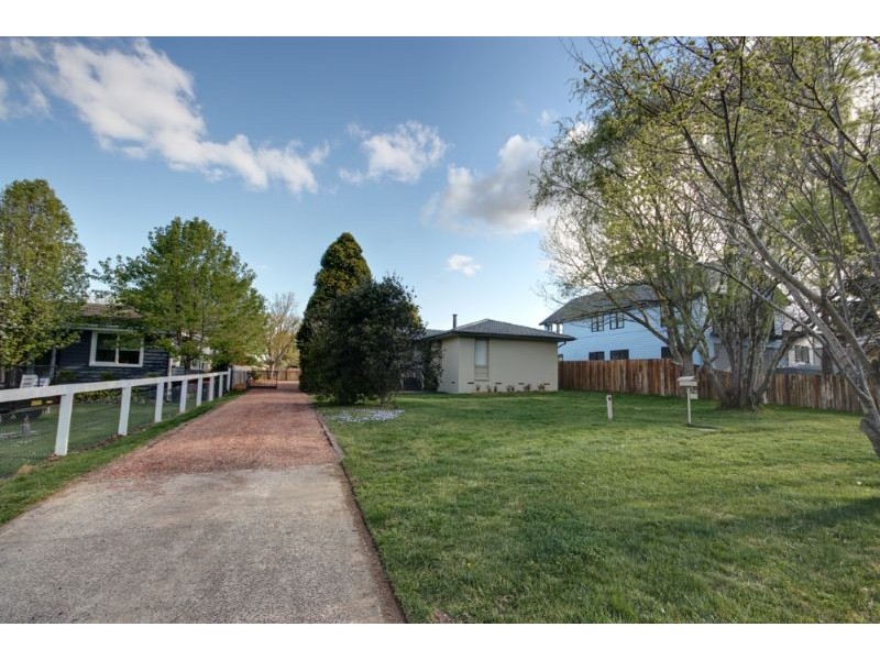 9 Price Street, Bowral NSW 2576