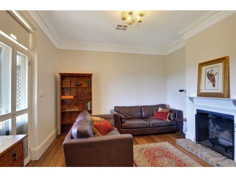 14 Station Street, Menangle NSW 2568