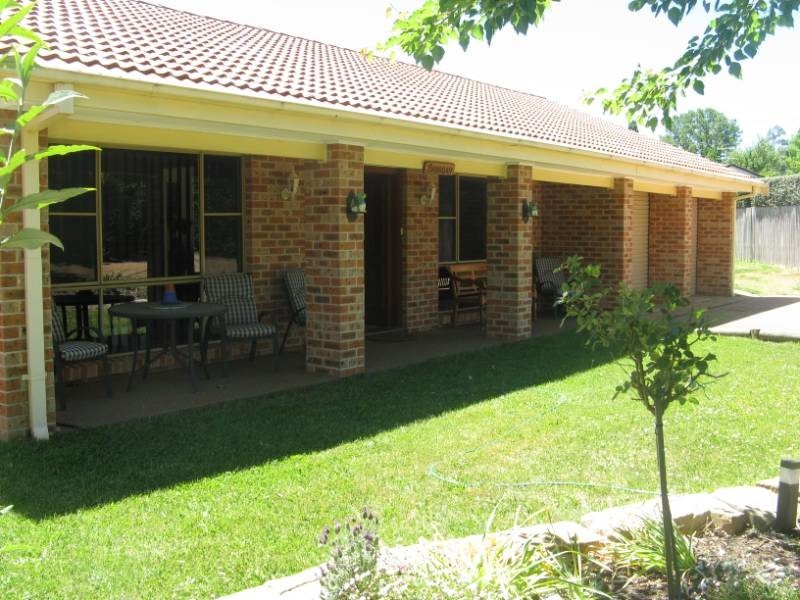 6 Rebecca Place, Moss Vale NSW 2577