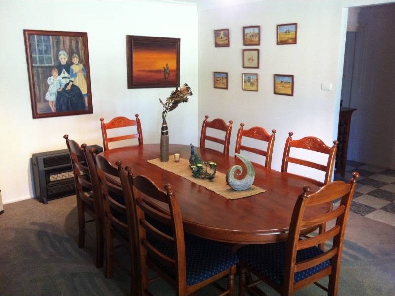 6 Rebecca Place, Moss Vale NSW 2577