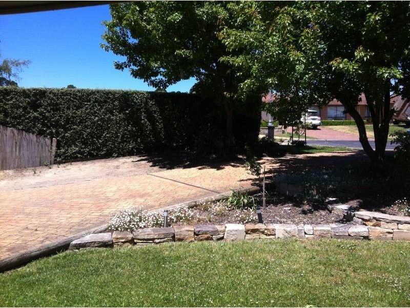 6 Rebecca Place, Moss Vale NSW 2577