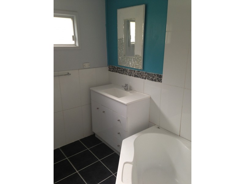 18 Lowe St, Clarence Town NSW 2321