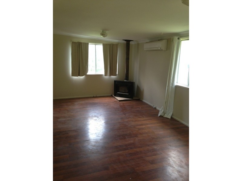 18 Lowe St, Clarence Town NSW 2321