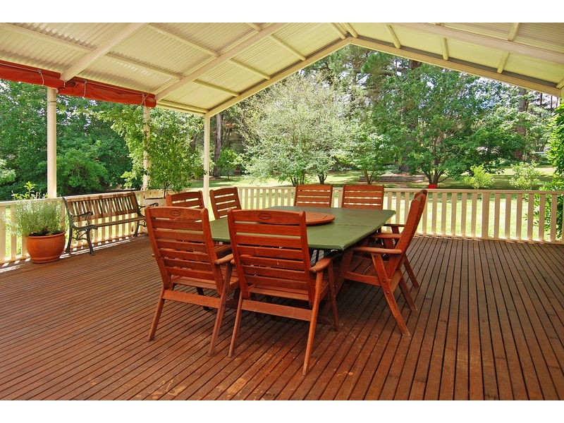 18 Elizabeth Street, Burradoo NSW 2576