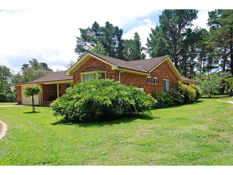 18 Elizabeth Street, Burradoo NSW 2576