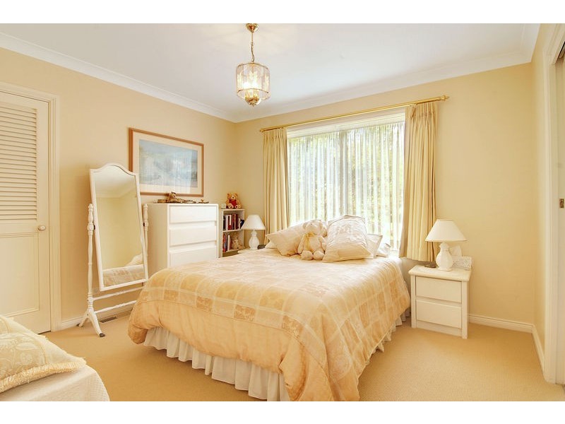 18 Elizabeth Street, Burradoo NSW 2576