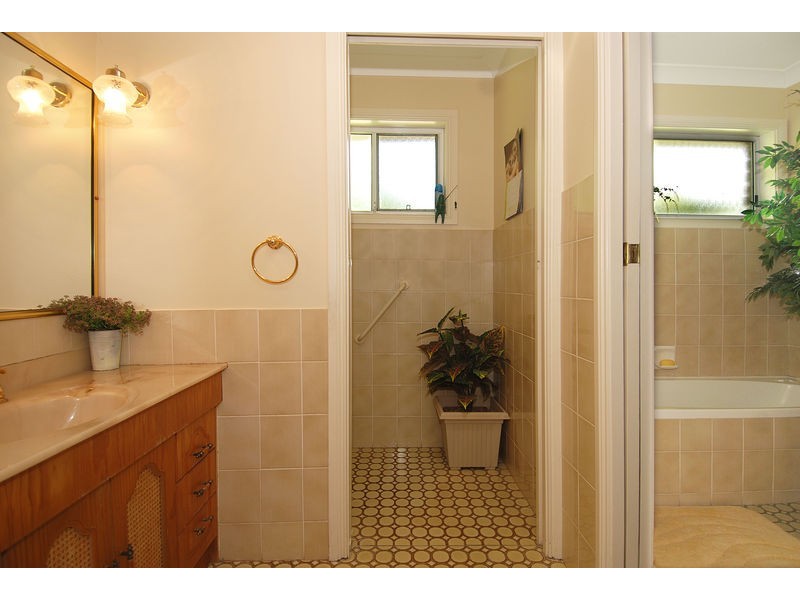 18 Elizabeth Street, Burradoo NSW 2576