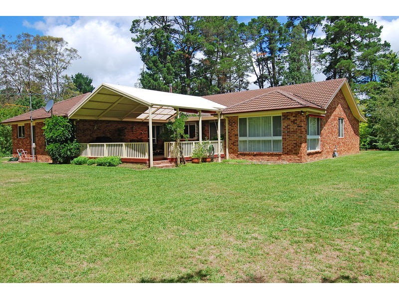 18 Elizabeth Street, Burradoo NSW 2576