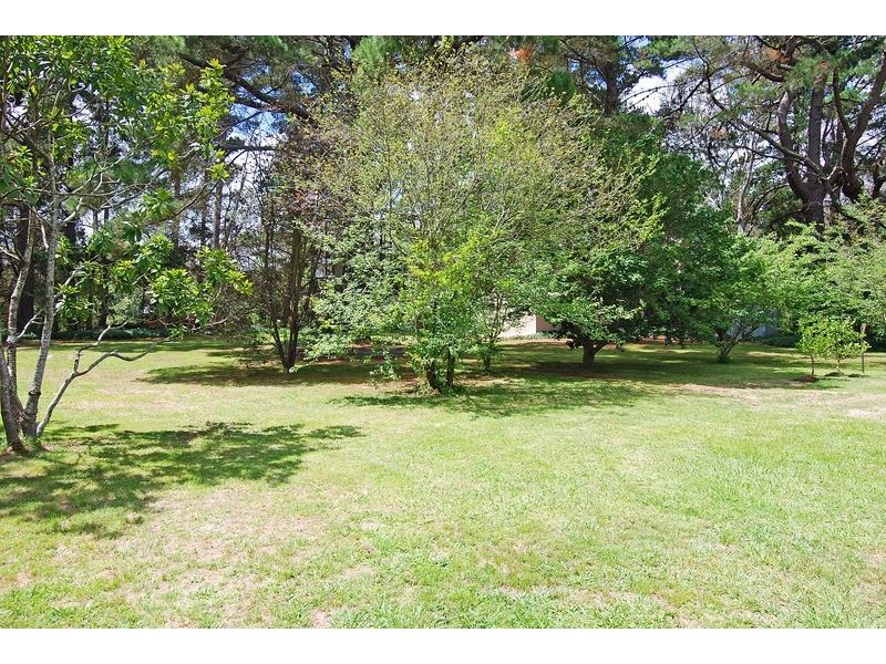 18 Elizabeth Street, Burradoo NSW 2576